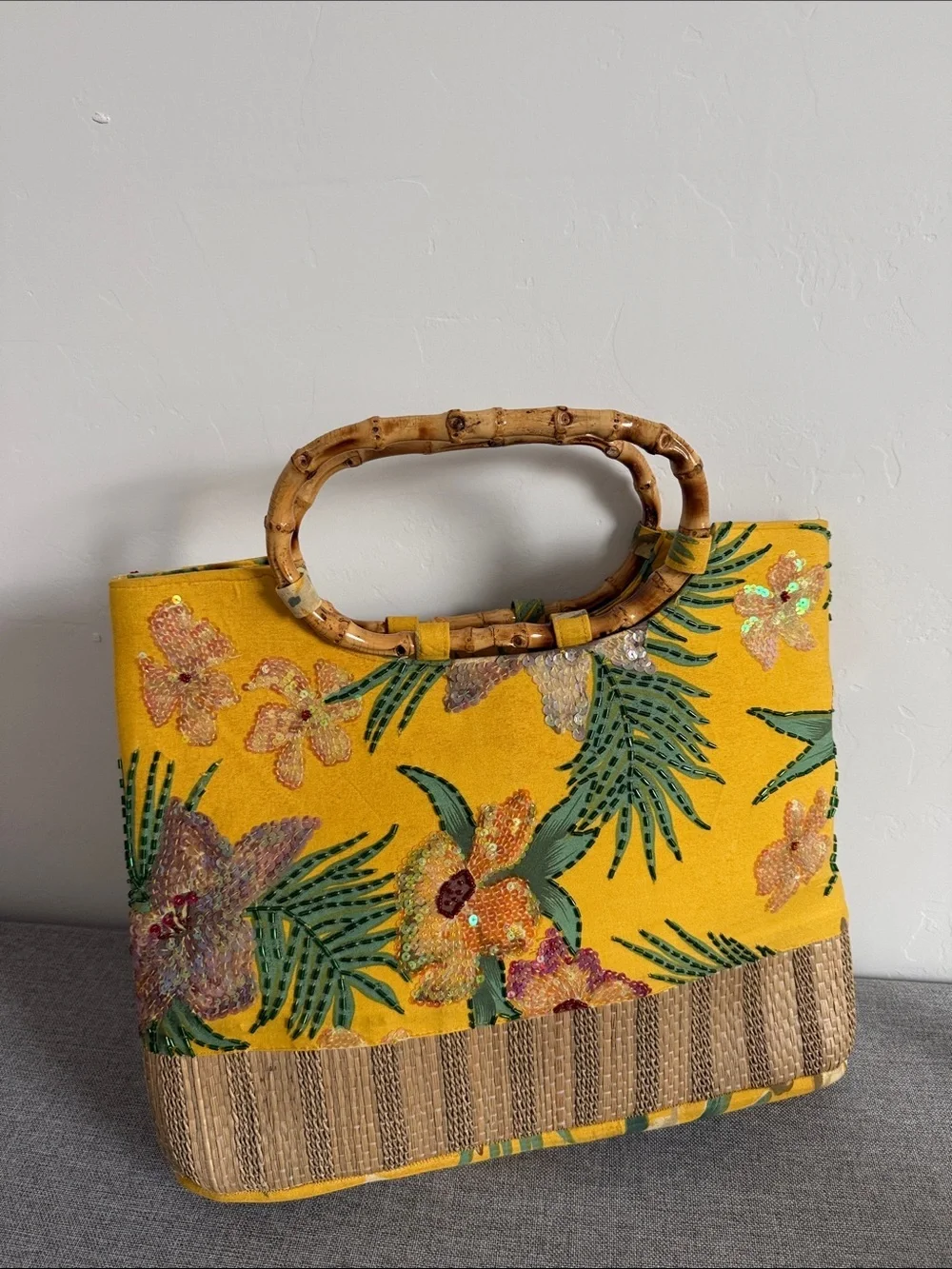 Yellow vintage Floral Bamboo-Handle Tote Bag - Picture 2 of 16